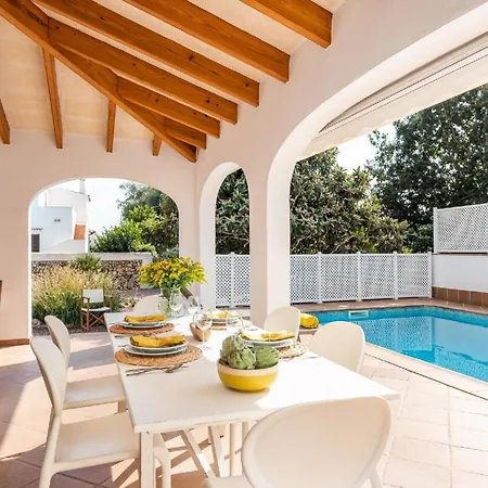 Mit Privatpool Fuer 7 Personen Ca 150 Qm In Torre Del Ram, Menorca Westkueste Von Menorca Кала-эн-Бланес