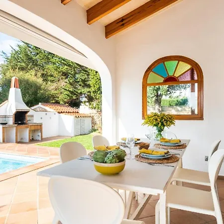 Mit Privatpool Fuer 7 Personen Ca 150 Qm In Torre Del Ram, Menorca Westkueste Von Menorca